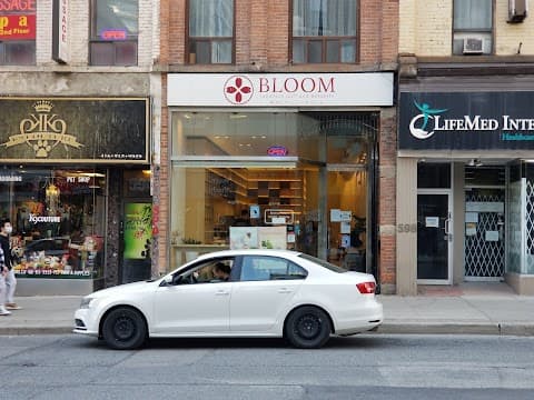 Bloom Cafe